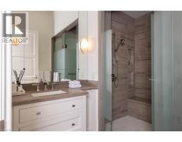 300 RANDALL Street UnitNo. PH1 - 34