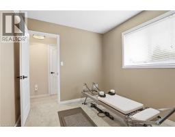 14 KENYON Crescent - 22