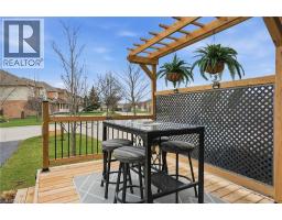 14 KENYON Crescent - 4