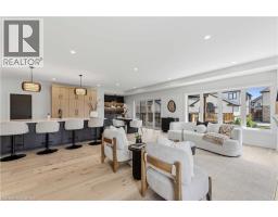6124 CURLIN Crescent - 5