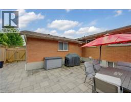127 STRATHCONA Crescent - 46