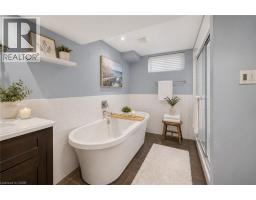760 KINGSWAY Drive - 19