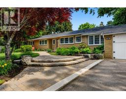 760 KINGSWAY Drive - 2