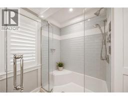 760 KINGSWAY Drive - 25