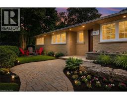 760 KINGSWAY Drive - 3