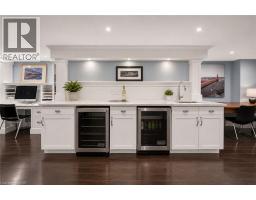 760 KINGSWAY Drive - 34
