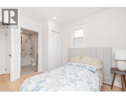 297 BRITANNIA Avenue - 26