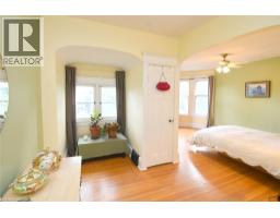28 ST CLAIR Avenue - 26