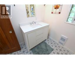 28 ST CLAIR Avenue - 32