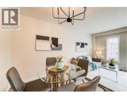 208 FEATHERSTONE Crescent - 11
