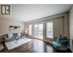 208 FEATHERSTONE Crescent - 13