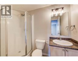 208 FEATHERSTONE Crescent - 24