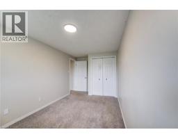 208 FEATHERSTONE Crescent - 25