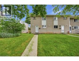 82 RIVERDALE Drive UnitNo. 14 - 1