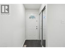 82 RIVERDALE Drive UnitNo. 14 - 3