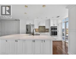 205 LAKESHORE Road W UnitNo. 409 - 10