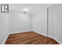 205 LAKESHORE Road W UnitNo. 409 - 19
