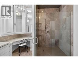 205 LAKESHORE Road W UnitNo. 409 - 29