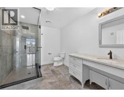 205 LAKESHORE Road W UnitNo. 409 - 35