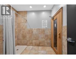 205 LAKESHORE Road W UnitNo. 409 - 40