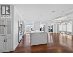 205 LAKESHORE Road W UnitNo. 409 - 9