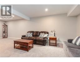 82 ROWE Avenue - 35