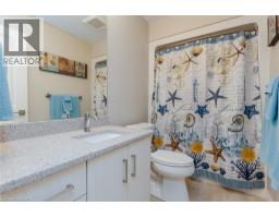 82 ROWE Avenue - 38