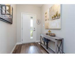 82 ROWE Avenue - 4