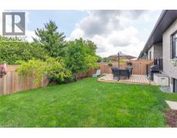 82 ROWE Avenue - 40