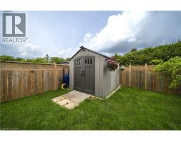82 ROWE Avenue - 46