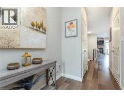 82 ROWE Avenue - 5