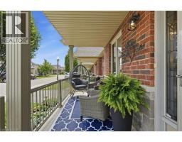 35 FINTON Lane - 3