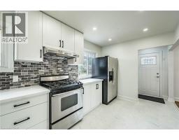 7 PUTNEY Road - 15