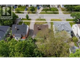 7 PUTNEY Road - 38