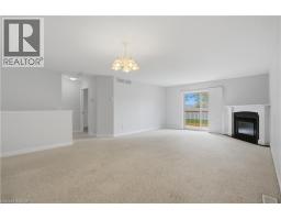 385 PARK Road N UnitNo. 25 - 11