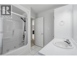 385 PARK Road N UnitNo. 25 - 17
