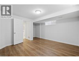 385 PARK Road N UnitNo. 25 - 22