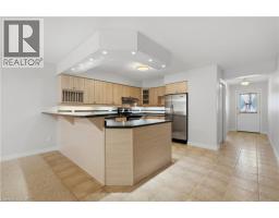 385 PARK Road N UnitNo. 25 - 7