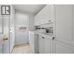 385 PARK Road N UnitNo. 25 - 8