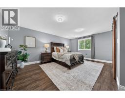 111 HUME Drive - 18