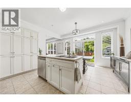 20 DEGROW Crescent - 12