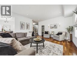 20 DEGROW Crescent - 15