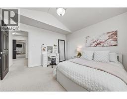 20 DEGROW Crescent - 23