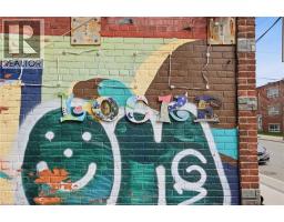 390 HUNTER Street W - 49