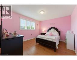 73 DEGROW Crescent - 30