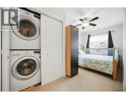 71 BELAND Avenue N - 32