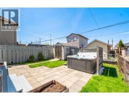 71 BELAND Avenue N - 36