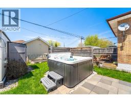 71 BELAND Avenue N - 40
