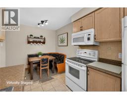 16 WALKER Court - 7
