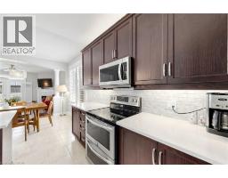 18 GATEWAY Avenue - 10